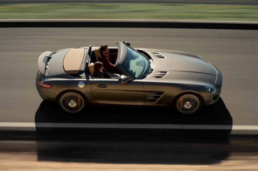  Mercedes-Benz SLS AMG Roadster 2012 года  (фото 44 из 198)